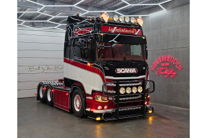 Scania 560R La Valentinoise