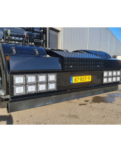 RVS achterbumper voor 16 vierkante lampen