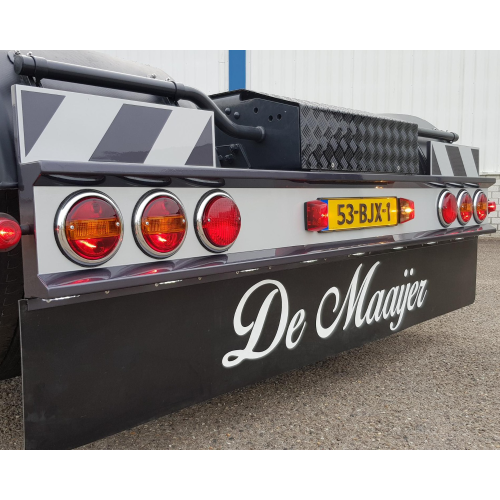 RVS achterbumper met 6 ronde bolletjes gaten